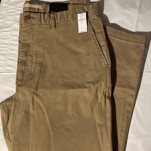 BRAND NEW! Men’s Banana Republic Factory pants
